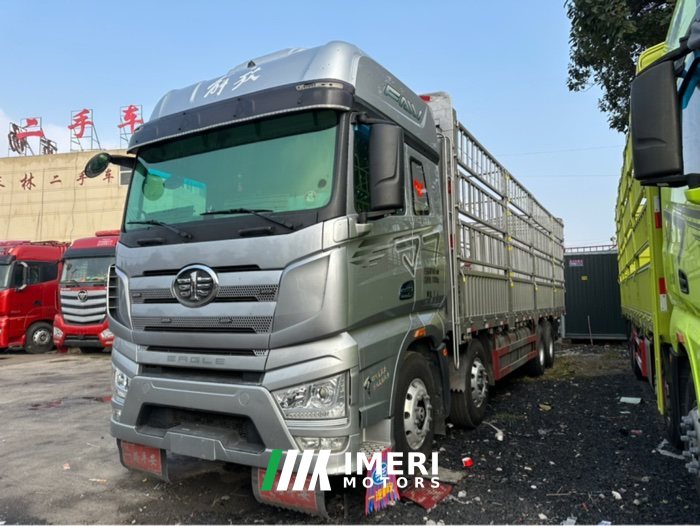 FAW Jiefang J7 460 hp 8X4 9.4 m - грузовик из Китая