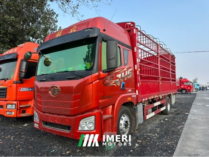2025 FAW Jiefang JH6 320 hp 4X2 6.75 m