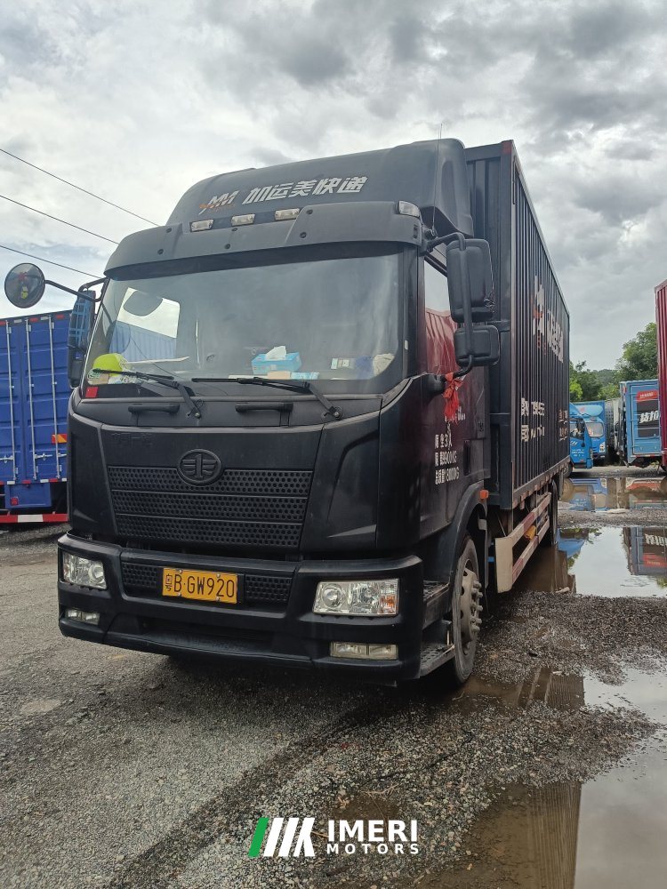 2021 FAW Jiefang J6L 220 hp 4X2 7.8 m