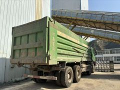 SAIC Hongyan Genlyon 350 hp 8X4 9.55 m - photo 3