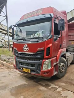 Dongfeng Liuzhou Chenglong H5 430 hp 6X4 - photo 1