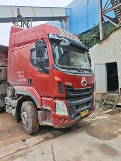 Dongfeng Liuzhou Chenglong H5 430 hp 6X4 - photo 3