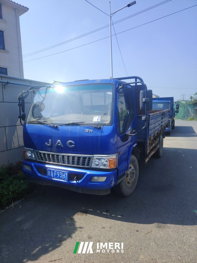 JAC Junling Junyue E6 156 hp 4X2 4.18 m - truck from China