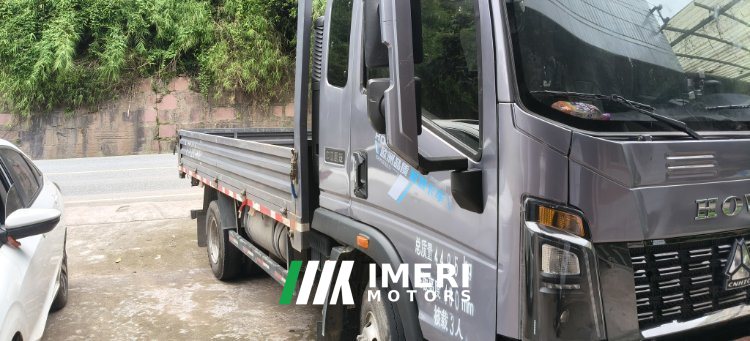 SINOTRUK HOWO Light Duty Truck Commander 170 hp 4X2 3.85 m - truck from China
