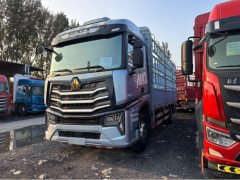 Sinotruk HOWO Max 290 hp 4X2 6.75 m - photo 1