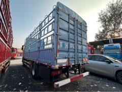Sinotruk HOWO Max 290 hp 4X2 6.75 m - photo 7