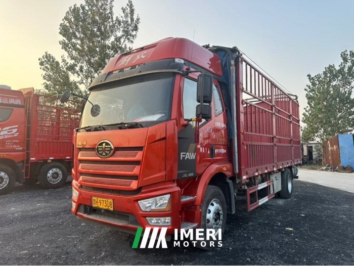 2022 FAW Jiefang J6L 260 hp 4X2 6.75 m