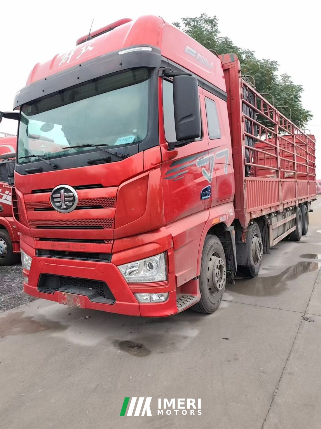 FAW Jiefang J7 460 hp 8X4 9.4 m - truck from China