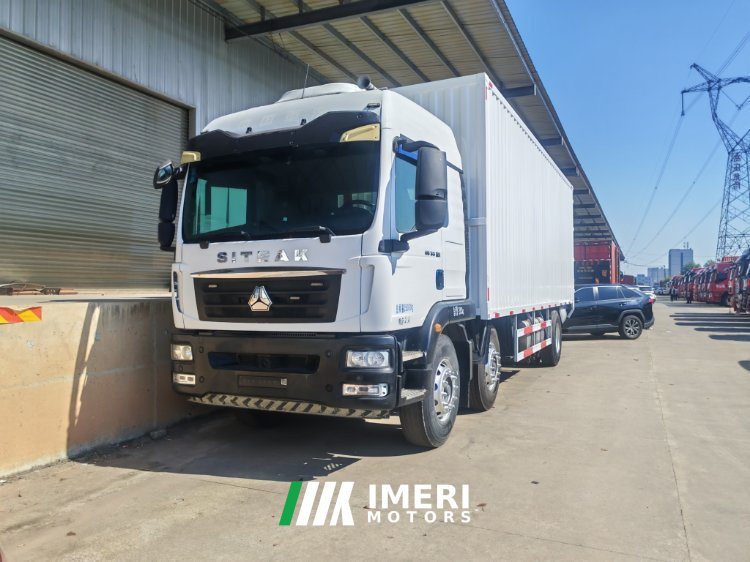 2022 Sinotruk Sitrak G5 310 hp 6X2 7.8 m