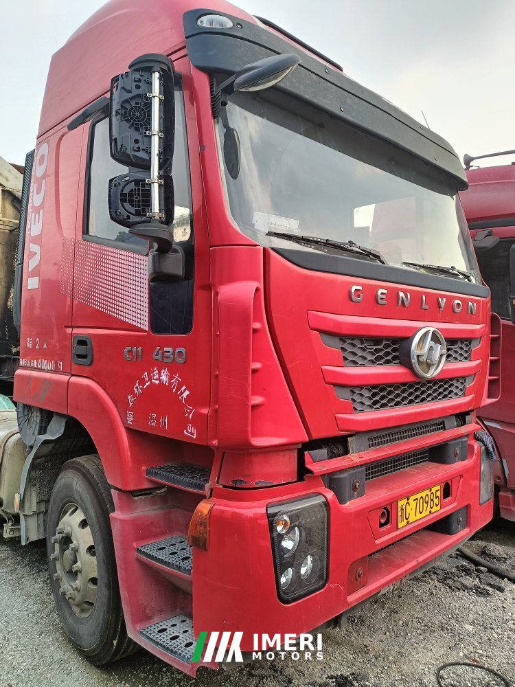 2020 SAIC Hongyan Genlyon 433 hp 6X4
