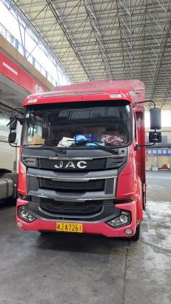 JAC Gallop Gelfa A5 220 hp 4X2 6.2 m - фото 5