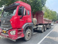 Sinotruk Hohan Haohan J7B 440 hp 4X2 - ფოტო 1
