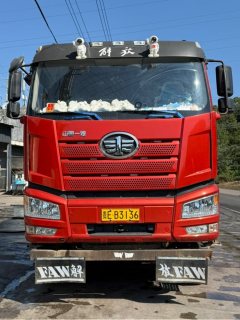 FAW Jiefang J6P 550 hp 6X4 6.2 m - фото 1