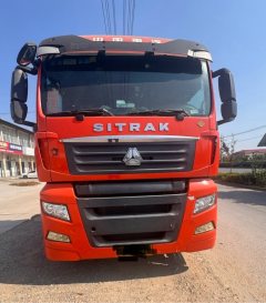 Sinotruk Sitrak C7H 440 hp 6X4 - photo 2