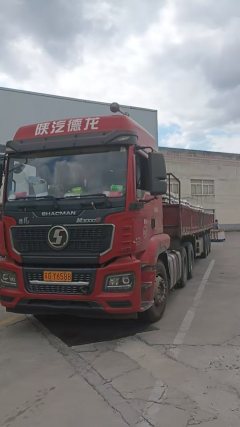 Shacman Delong X3000 430 hp 6X4 - photo 3