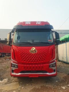 Dongfeng Liuzhou Chenglong H5V 350 hp 4X2 6.8 m - photo 2
