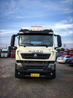 Sinotruk HOWO TX7 440 hp 6X4 - photo 2