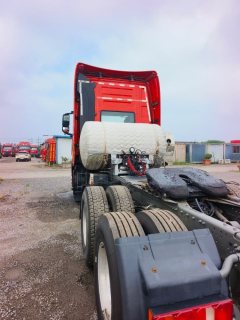 Sinotruk HOWO TH7 530 hp 6X4 - photo 5