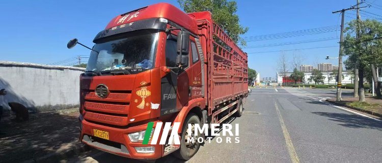 FAW Jiefang J6L 240 hp 4X2 6.75 m - truck from China