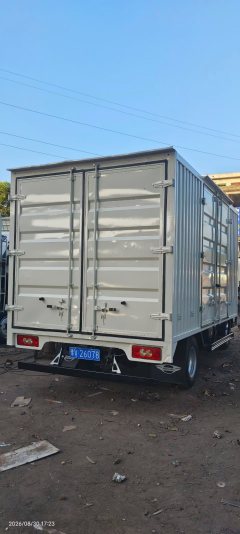 Foton Forland Pilot M6 130 hp 4X2 4.14 m - ფოტო 3