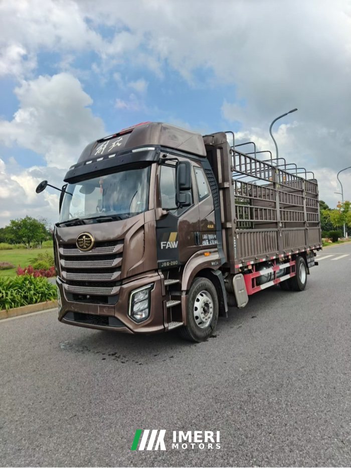 2022 FAW Jiefang J6G 280 hp 4X2 6.75 m