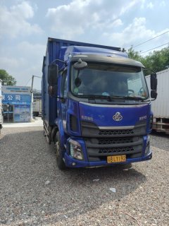 Dongfeng Liuzhou New Chenglong M3 200 hp 4X2 7.8 m - photo 2