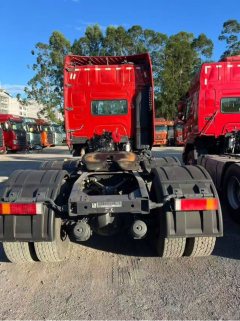 Dongfeng Liuzhou Chenglong H7 460 hp 6X4 - photo 8