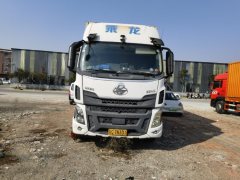 Dongfeng Liuzhou Chenglong H5 240 hp 4X2 9.6 m - photo 2