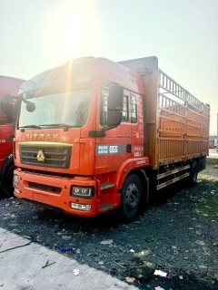 Sinotruk Sitrak G5S 290 hp 4X2 6.8 m - photo 1