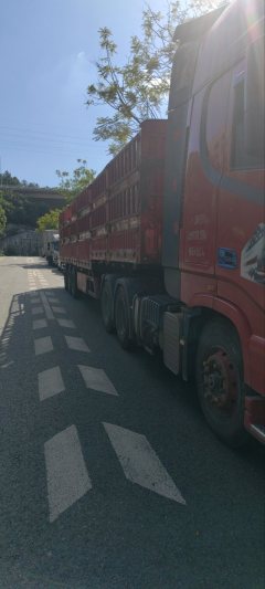 Dongfeng Celestial Flagship KX 560 hp 6X4 - ფოტო 3