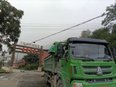 Sinotruk Steyr D5 300 hp 8X4 6 m - photo 3