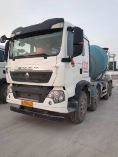Sinotruk HOWO TX7 340 hp 8X4 - photo 1