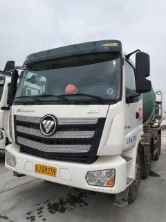 Sinotruk HOWO TX7 340 hp 8X4 - photo 2