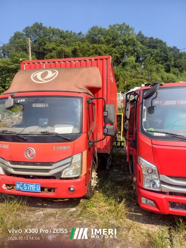 Dongfeng Duolika 180 hp 4X2 4.17 m - грузовик из Китая