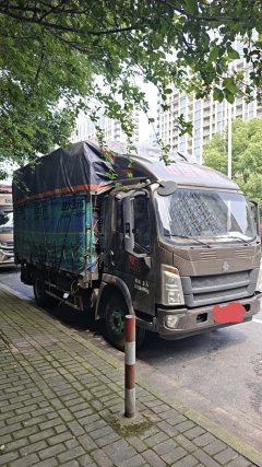 SINOTRUK HOWO Light Duty Truck Royal Faction 160 hp 4X2 4.15 m - фото 2