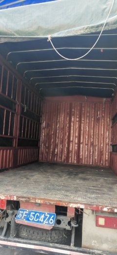 SINOTRUK HOWO Light Duty Truck Hanjiang 130 hp 4X2 4.2 m - photo 4