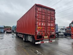Dongfeng Tianlong 270 hp 6X2 9.6 m - photo 10