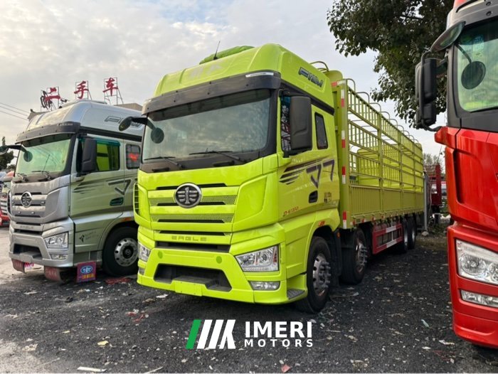 FAW Jiefang J7 460 hp 8X4 9.4 m - truck from China