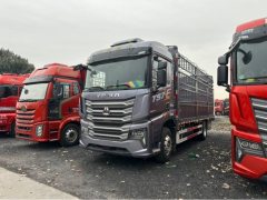 Sinotruk HOWO TS7 290 hp 4X2 6.75 m - photo 1