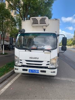 Qingling Isuzu KV100 130 hp 4X2 4.2 m - photo 2