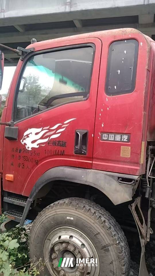 2022 Sinotruk 220 hp 4X4 6.2 m