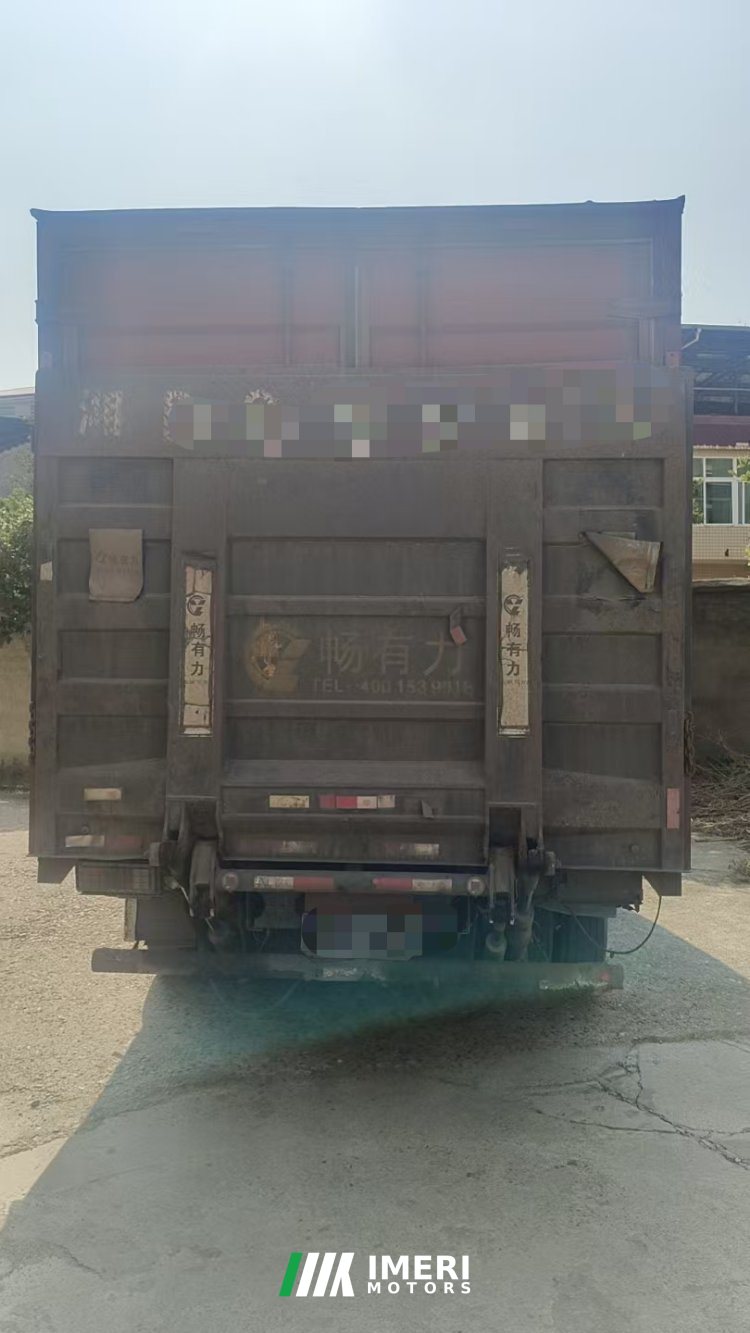 SINOTRUK HOWO Light Duty Truck Commander 160 hp 4X2 4.2 m - truck from China