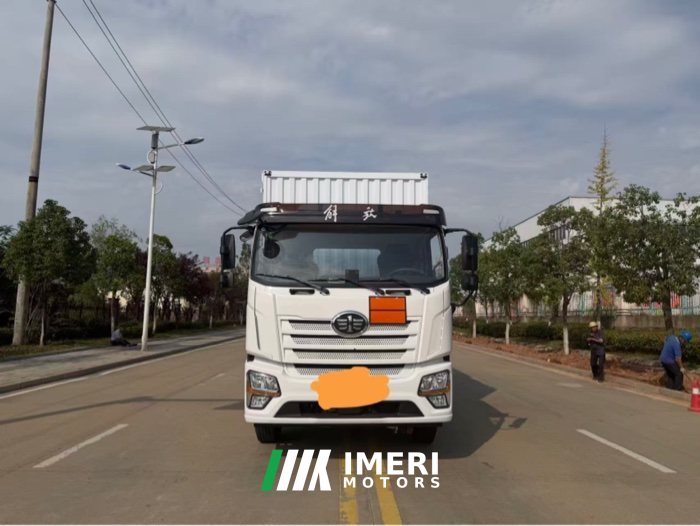2026 Hubei Dali Dongfeng Chassis 240 hp 4X2 6.8 m