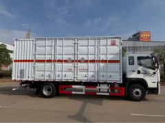 Hubei Dali Dongfeng Chassis 240 hp 4X2 6.8 m - photo 3