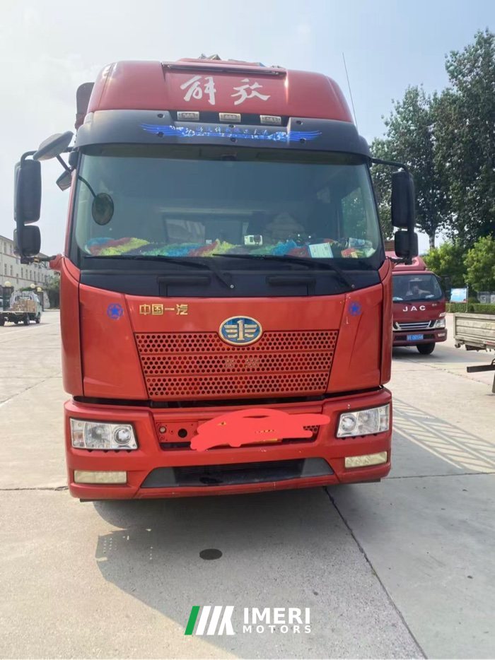2020 FAW Jiefang J6L 240 hp 4X2 6.75 m
