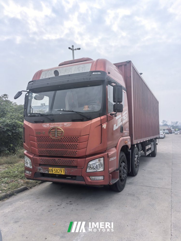 FAW Jiefang JH6 290 hp 6X2 9.6 m - truck from China