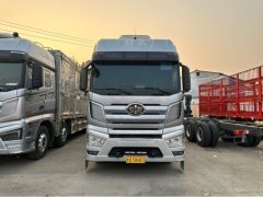 FAW Jiefang J7 560 hp 8X4 9.5 m - photo 2