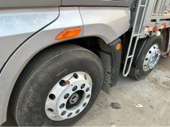 FAW Jiefang J7 560 hp 8X4 9.5 m - photo 7