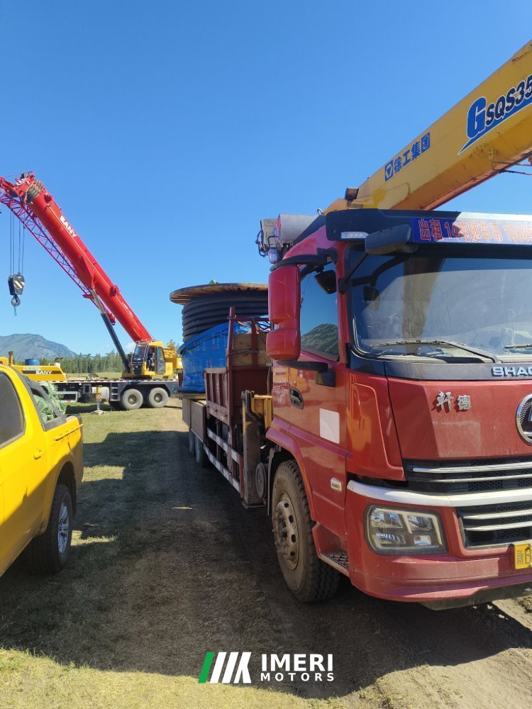 Shacman Xuande Wing 6 270 hp 6X2 9.75 m - грузовик из Китая