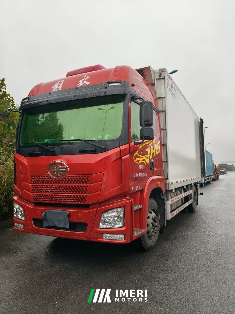 2026 FAW Jiefang JH6 300 hp 4X2 6.8 m